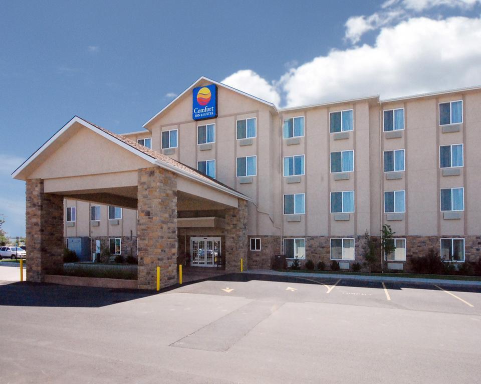 Comfort Inn & Suites Walla Walla Exterior photo