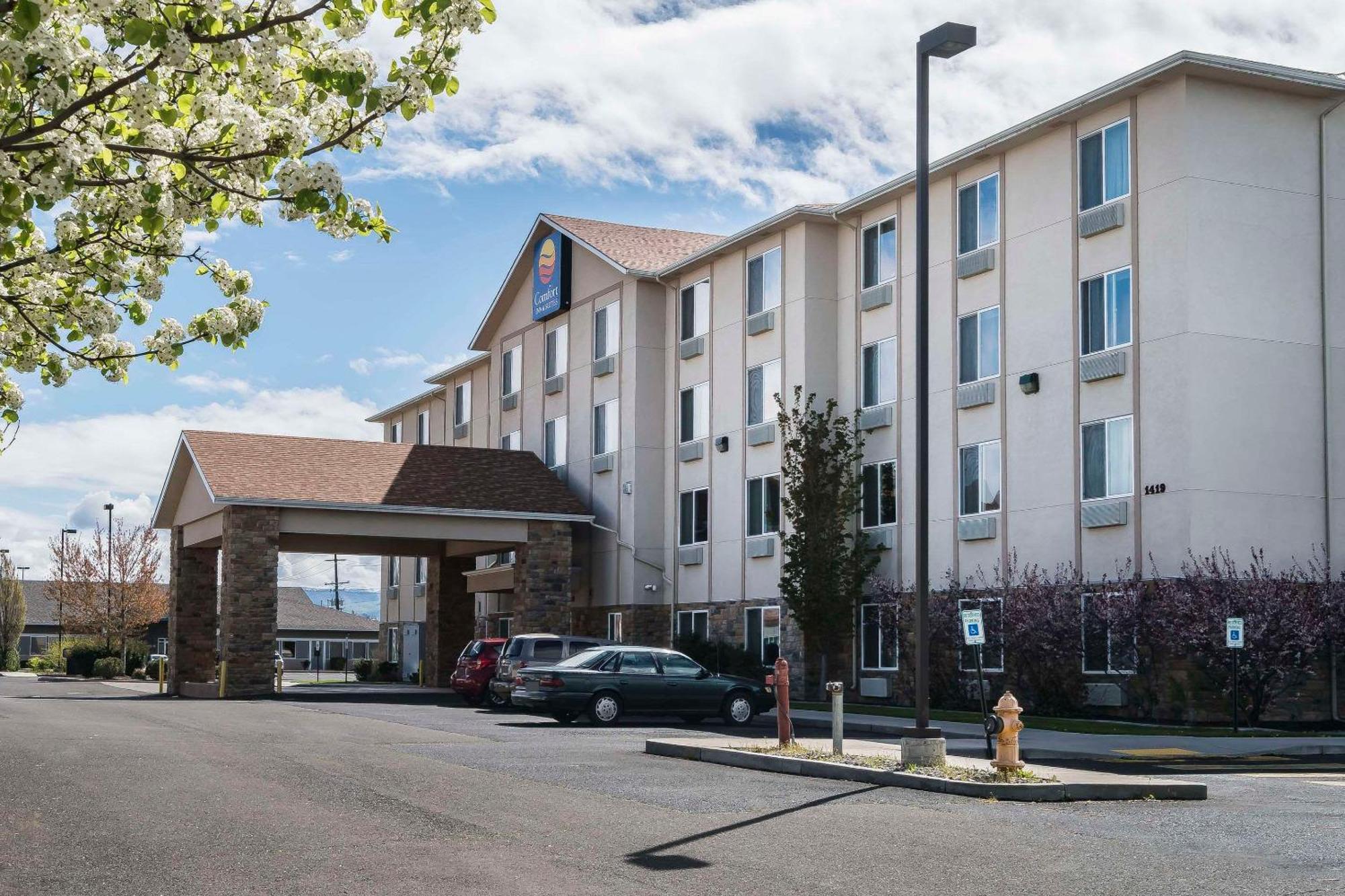 Comfort Inn & Suites Walla Walla Exterior photo